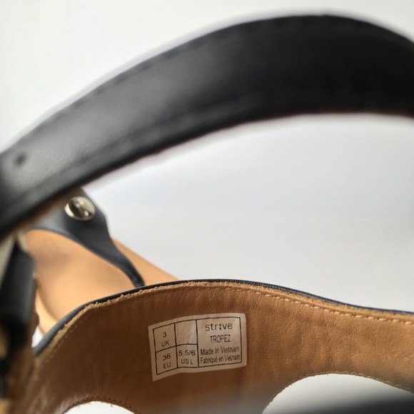 NWOB Strive Tropez sandals size 6 - Picture 4 of 4